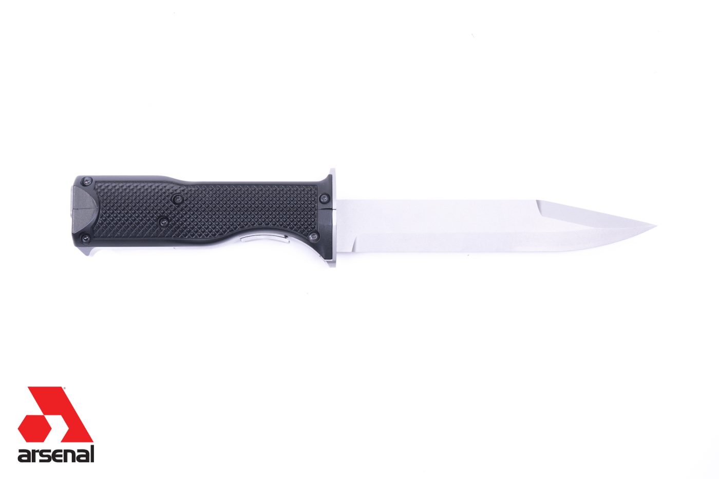 Knife with Internal Shooting Mechanism