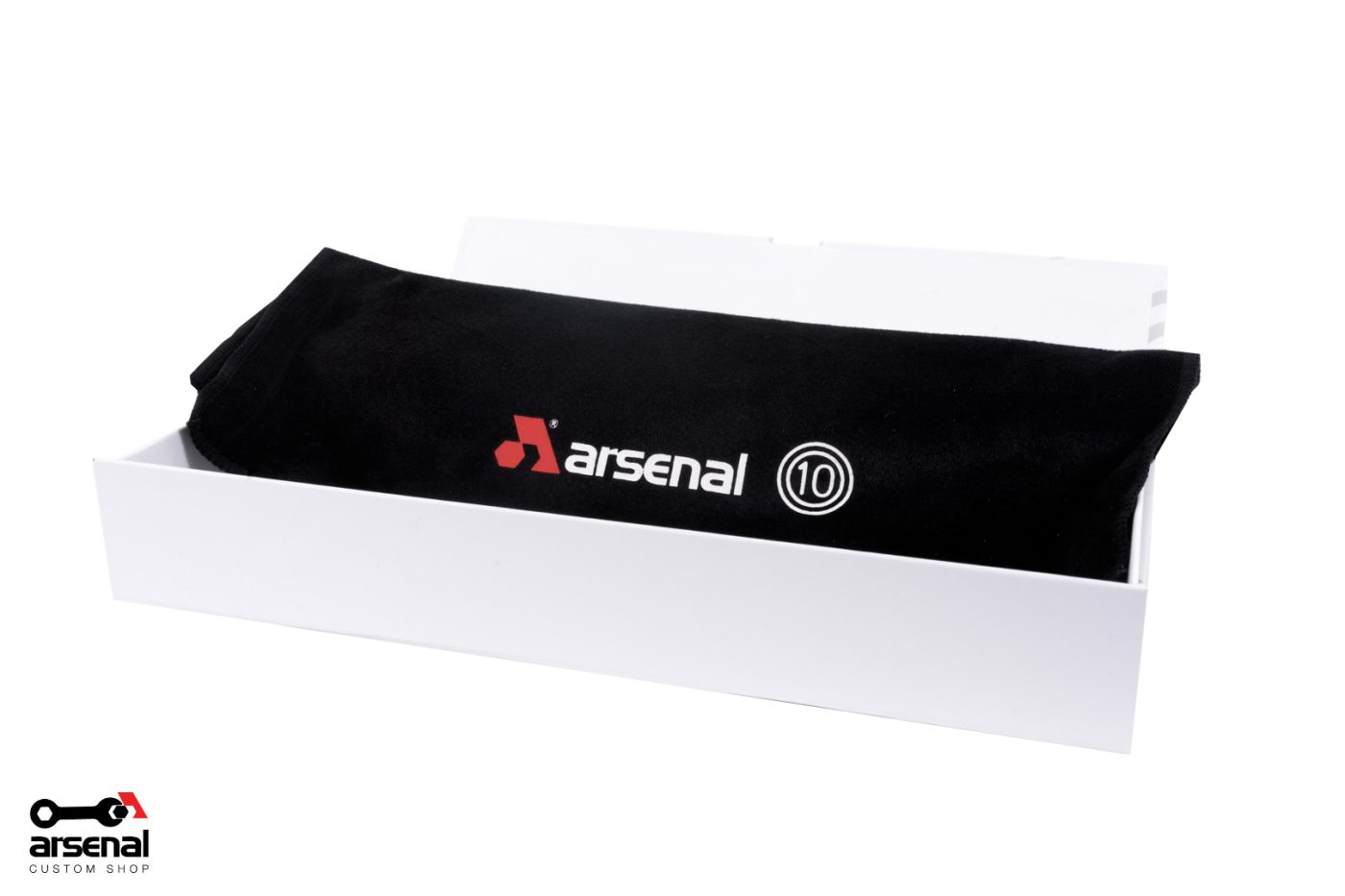 Arsenal Custom Shop Collector’s Edition Magazine Box White